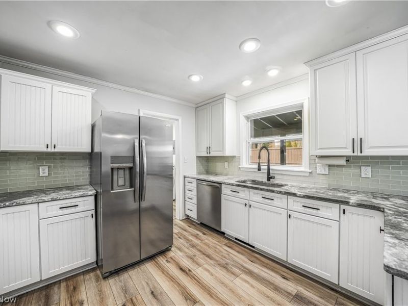 8075 Crestwood Drive, Garrettsville, OH 44231 Photo 23