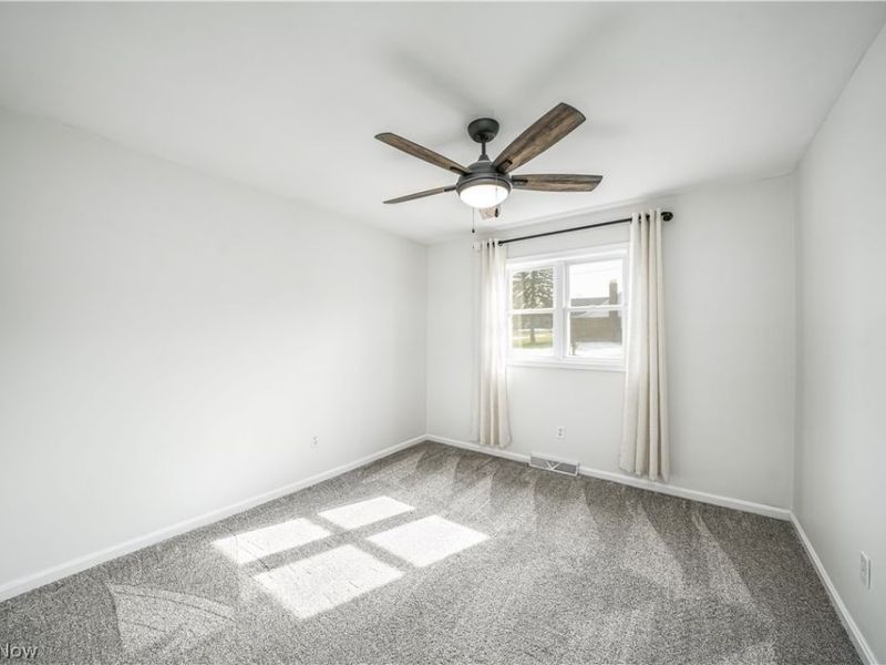 8075 Crestwood Drive, Garrettsville, OH 44231 Photo 27