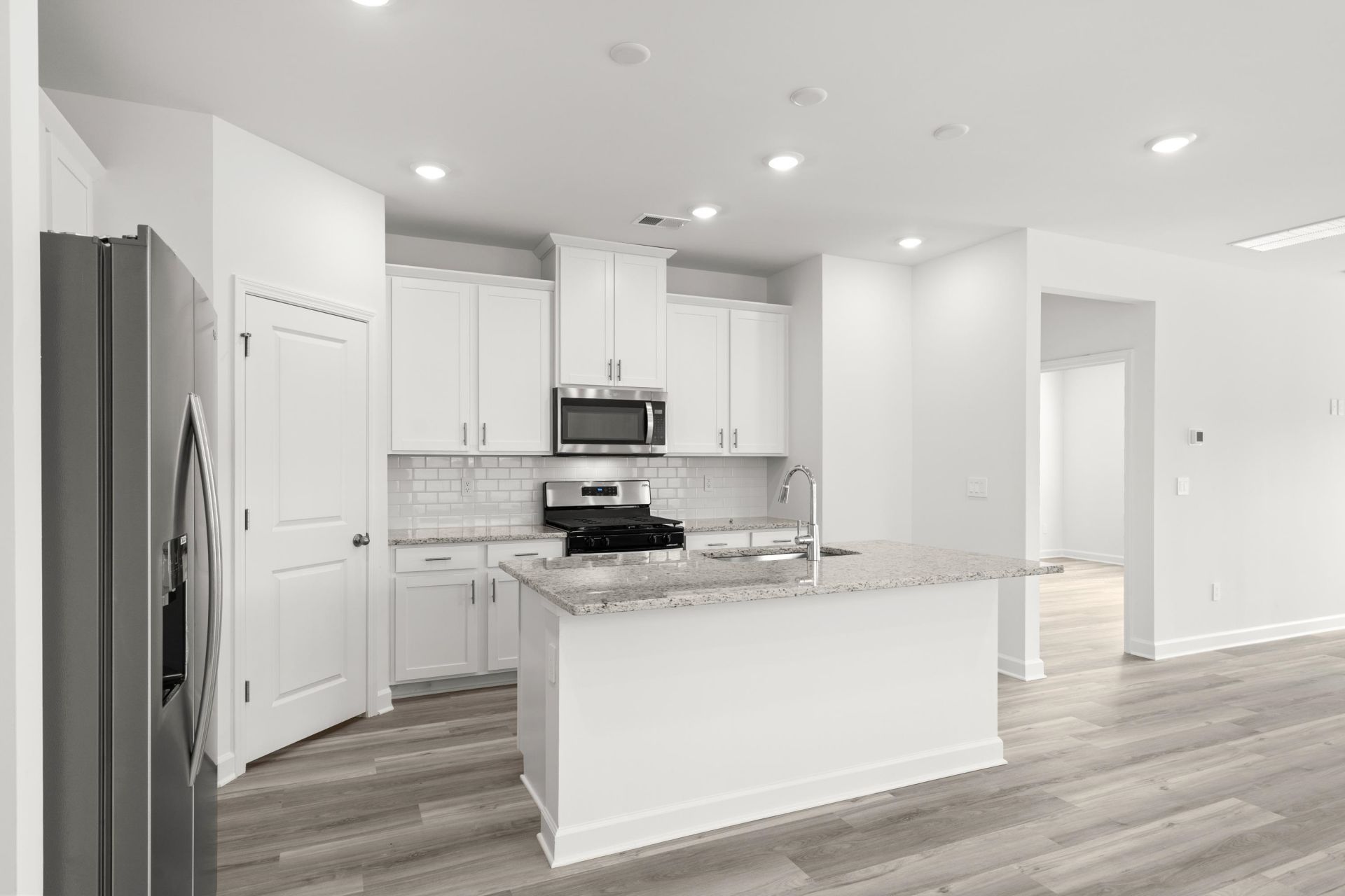 8235 Essence Dr. Photo 15