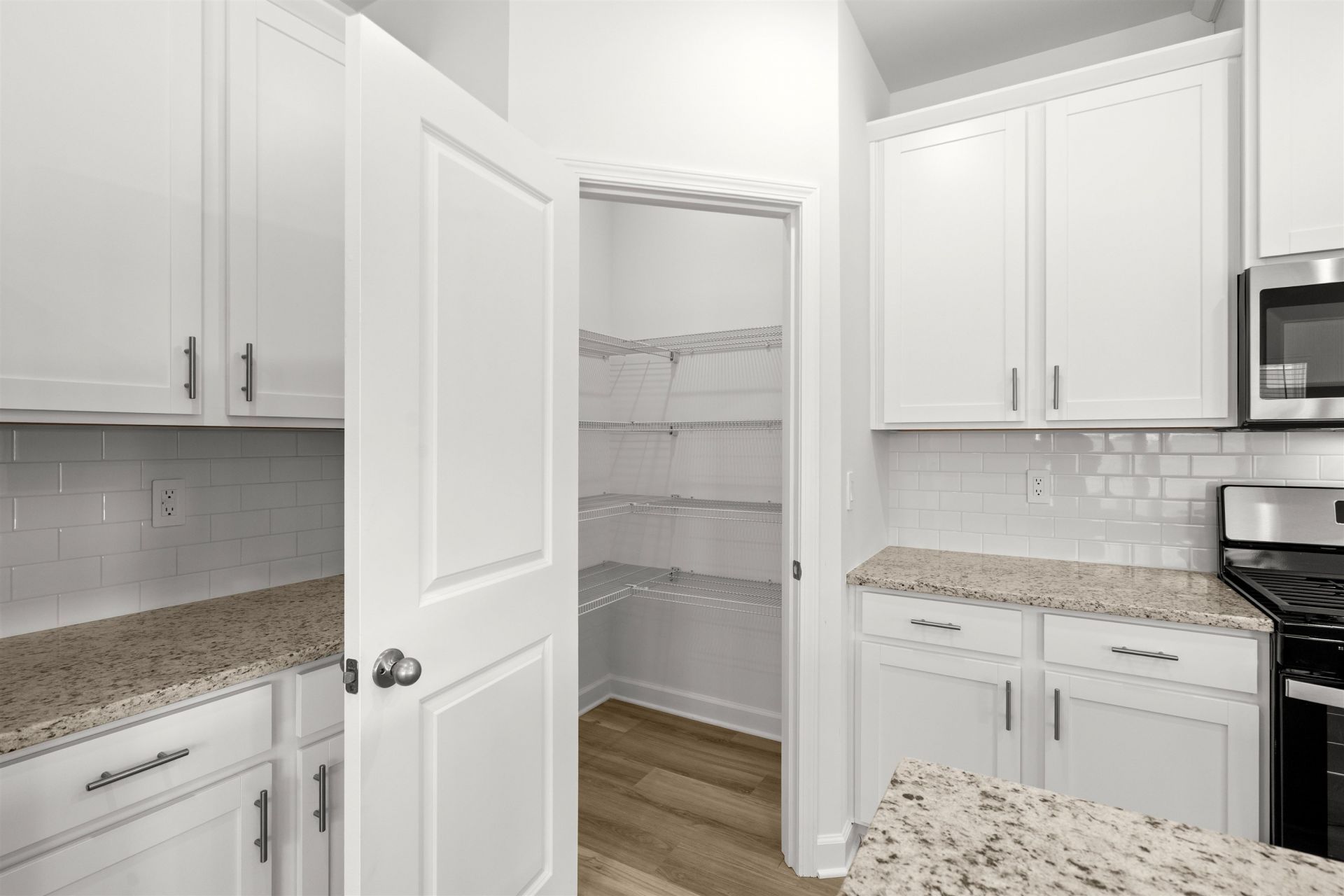 8235 Essence Dr. Photo 20