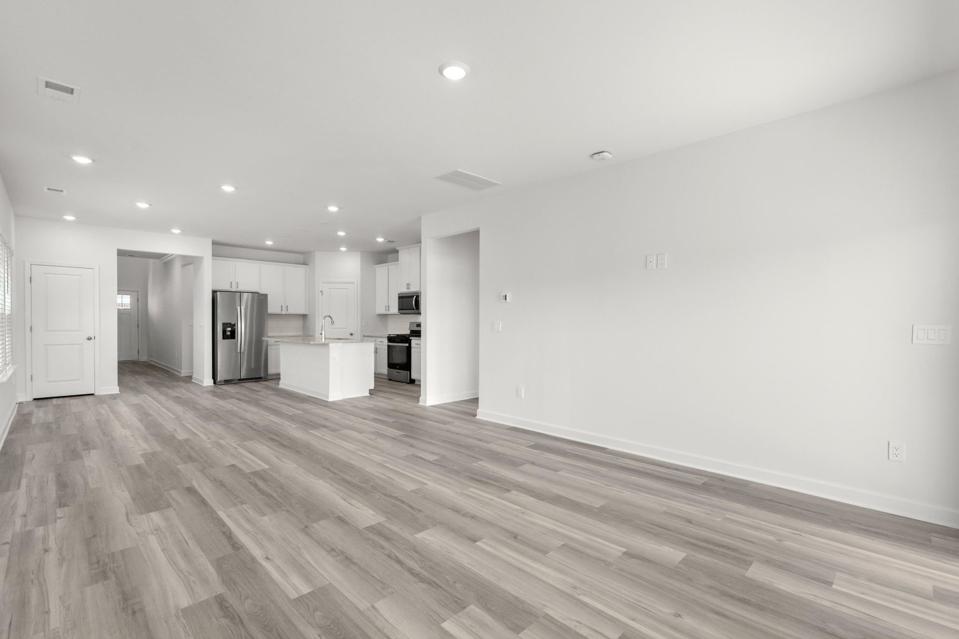 8235 Essence Dr. Photo 28