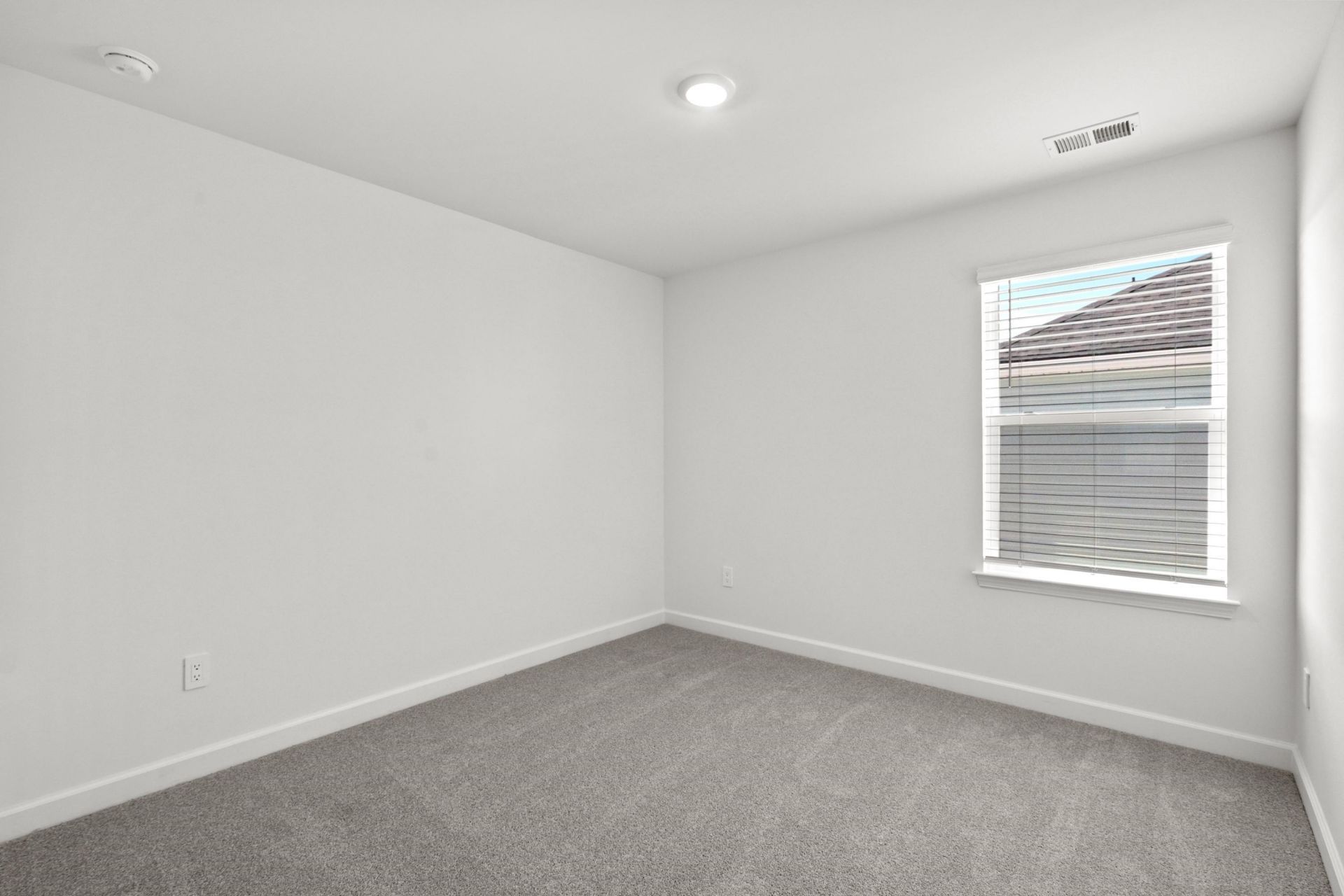 8235 Essence Dr. Photo 44