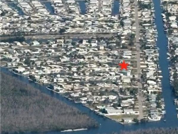 3780 Coconut DR, ST. JAMES CITY, FL 33956