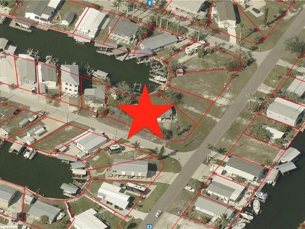 3780 Coconut DR , ST. JAMES CITY, FL 33956