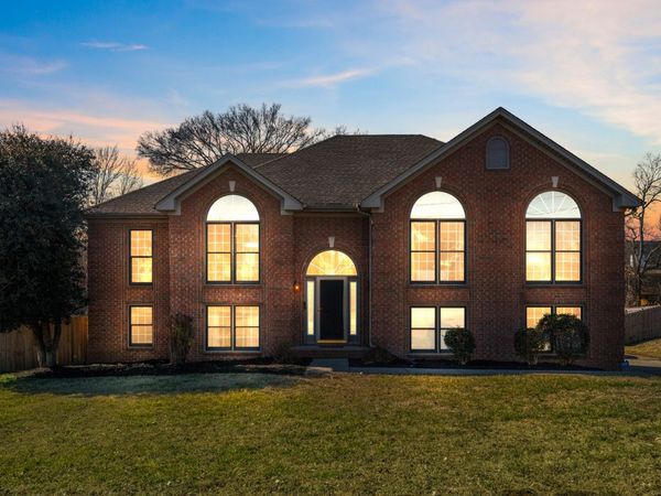 111 Wyncrest Ct, Hendersonville, TN 37075