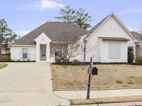 107 Camden Lake Drive, Madison, MS 39110
