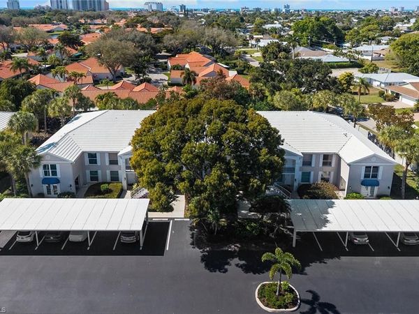 821 Gulf Pavilion DR, Unit 106, NAPLES, FL 34108