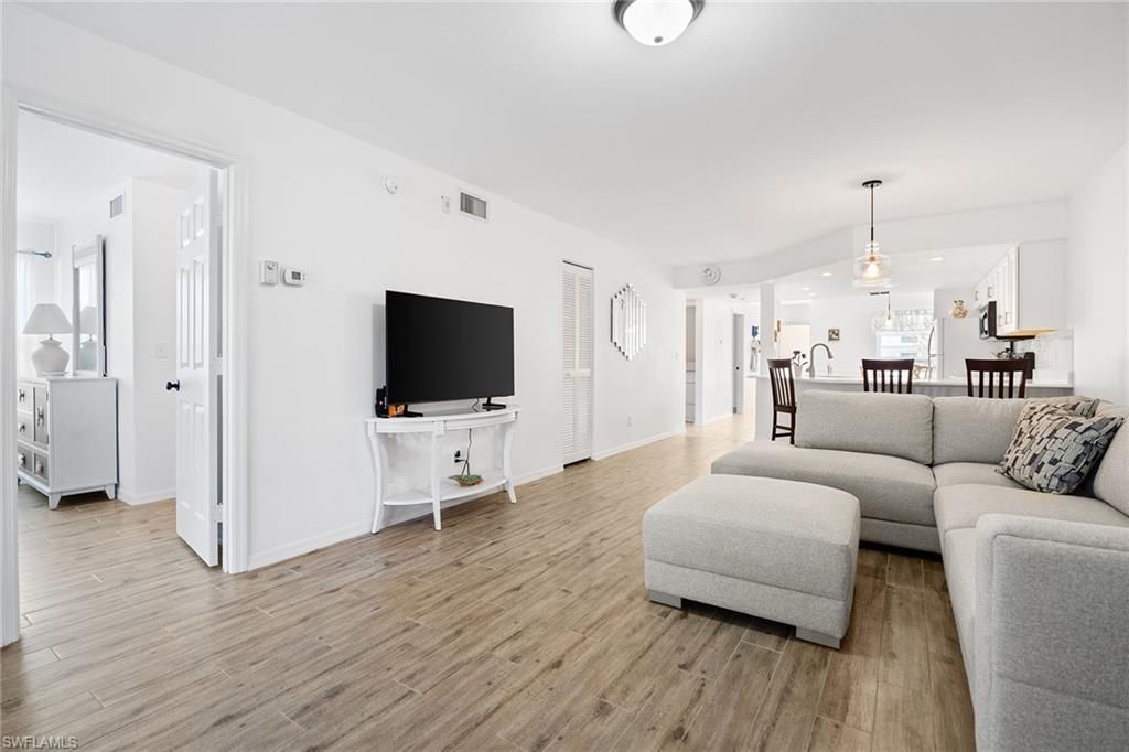 821 Gulf Pavilion Dr, Unit 106, Naples, FL 34108 Photo