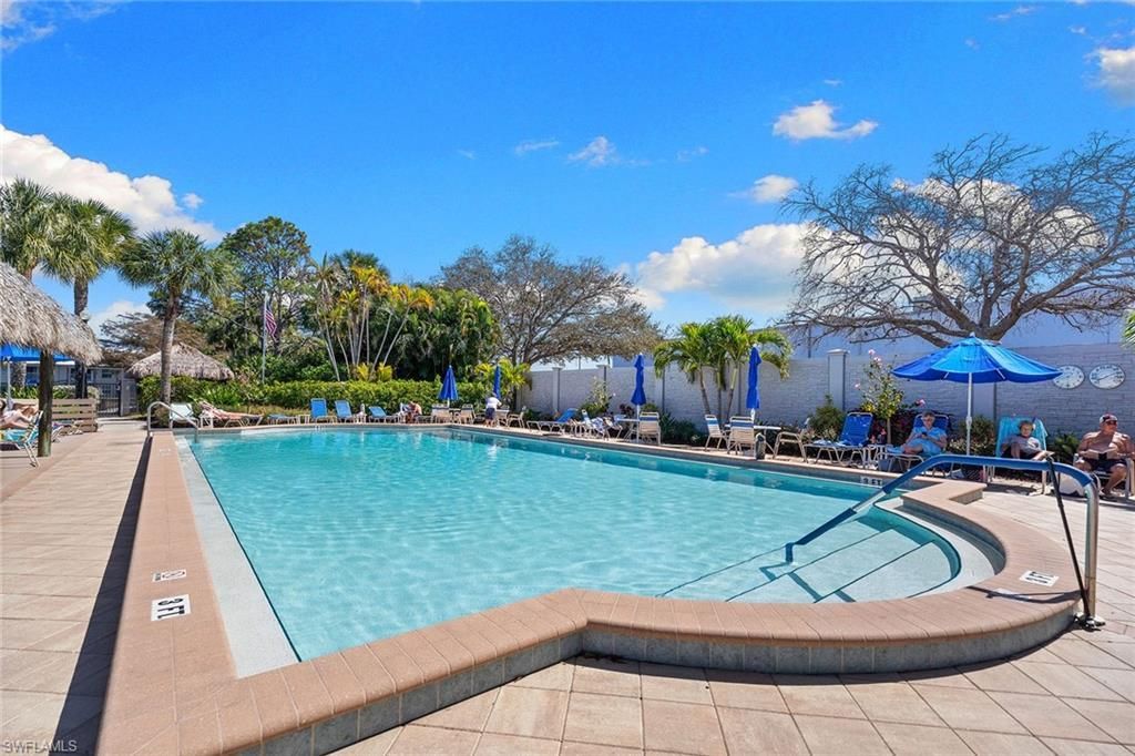 821 Gulf Pavilion Dr, Unit 106, Naples, FL 34108 Photo