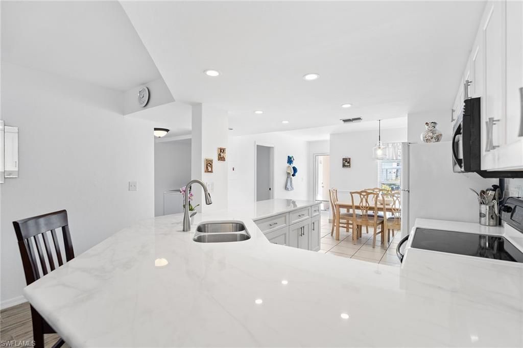 821 Gulf Pavilion Dr, Unit 106, Naples, FL 34108 Photo