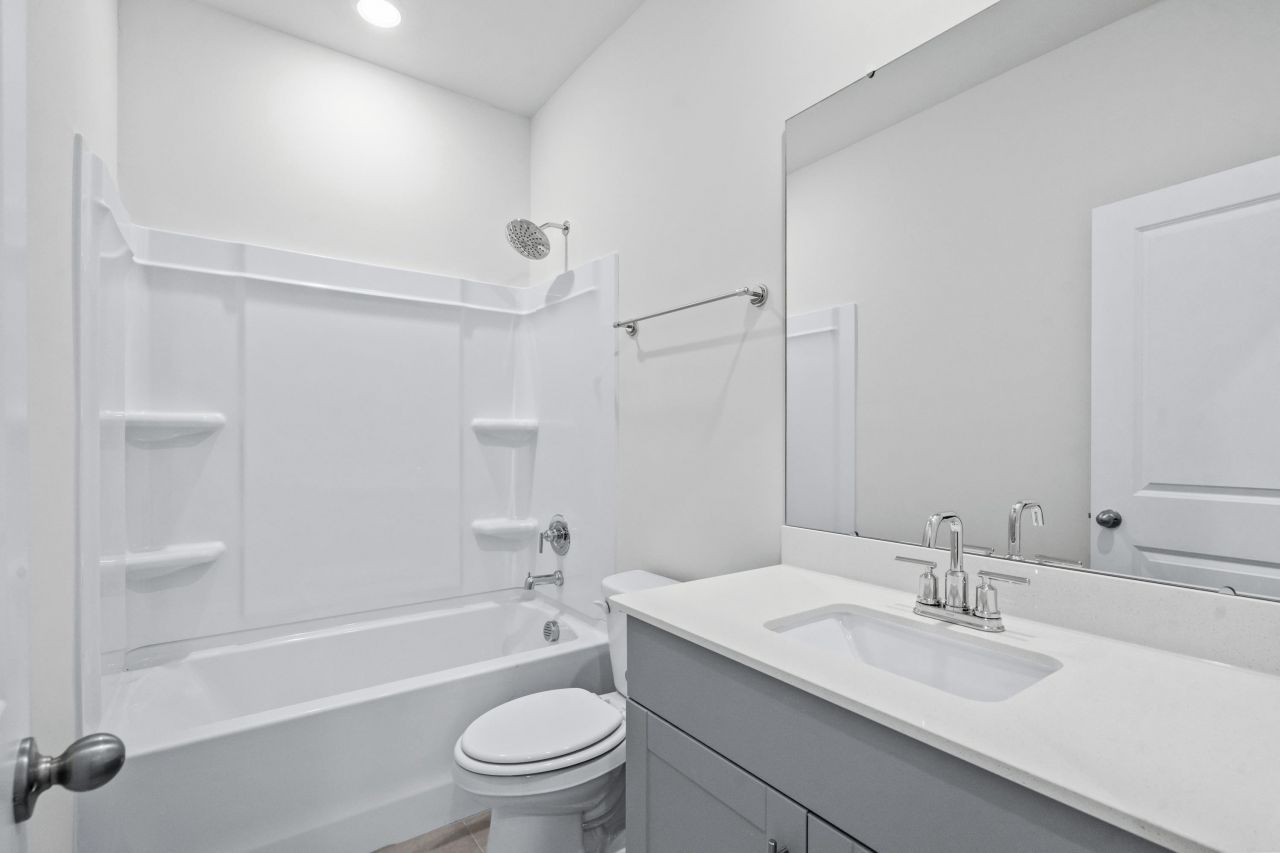 8227 Essence Dr. Photo 15