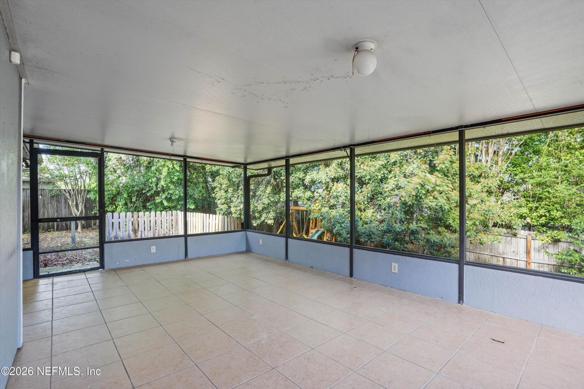7737 Mistwood Circle E, Jacksonville, FL 32244 Photo
