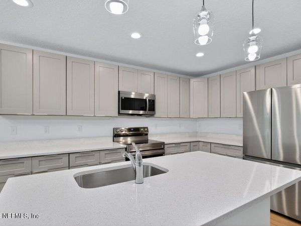 1136 W 25TH Street, Jacksonville, FL 32209