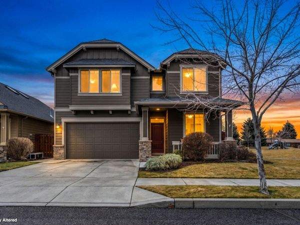 1132 NE Steins Pillar Drive, Prineville, OR 97754