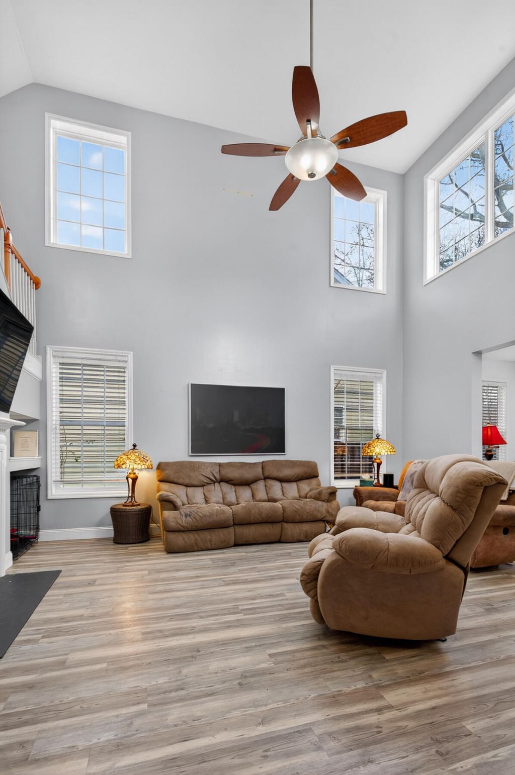 9430 Ayscough Road Photo 17