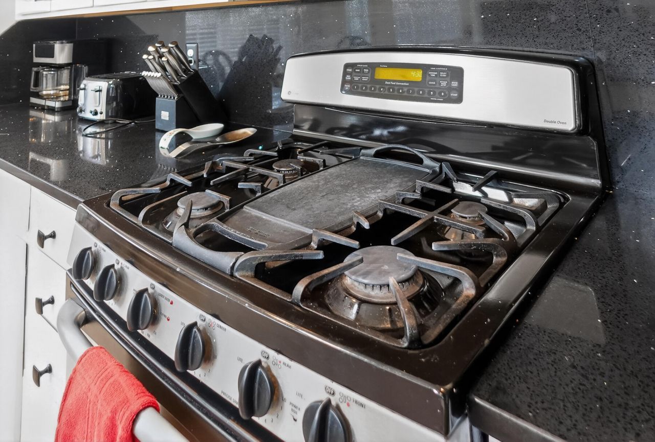 9430 Ayscough Road Photo 29