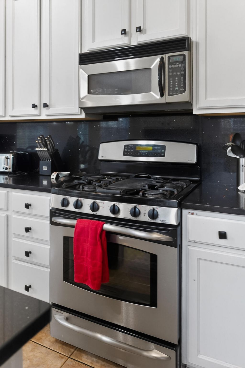 9430 Ayscough Road Photo 30