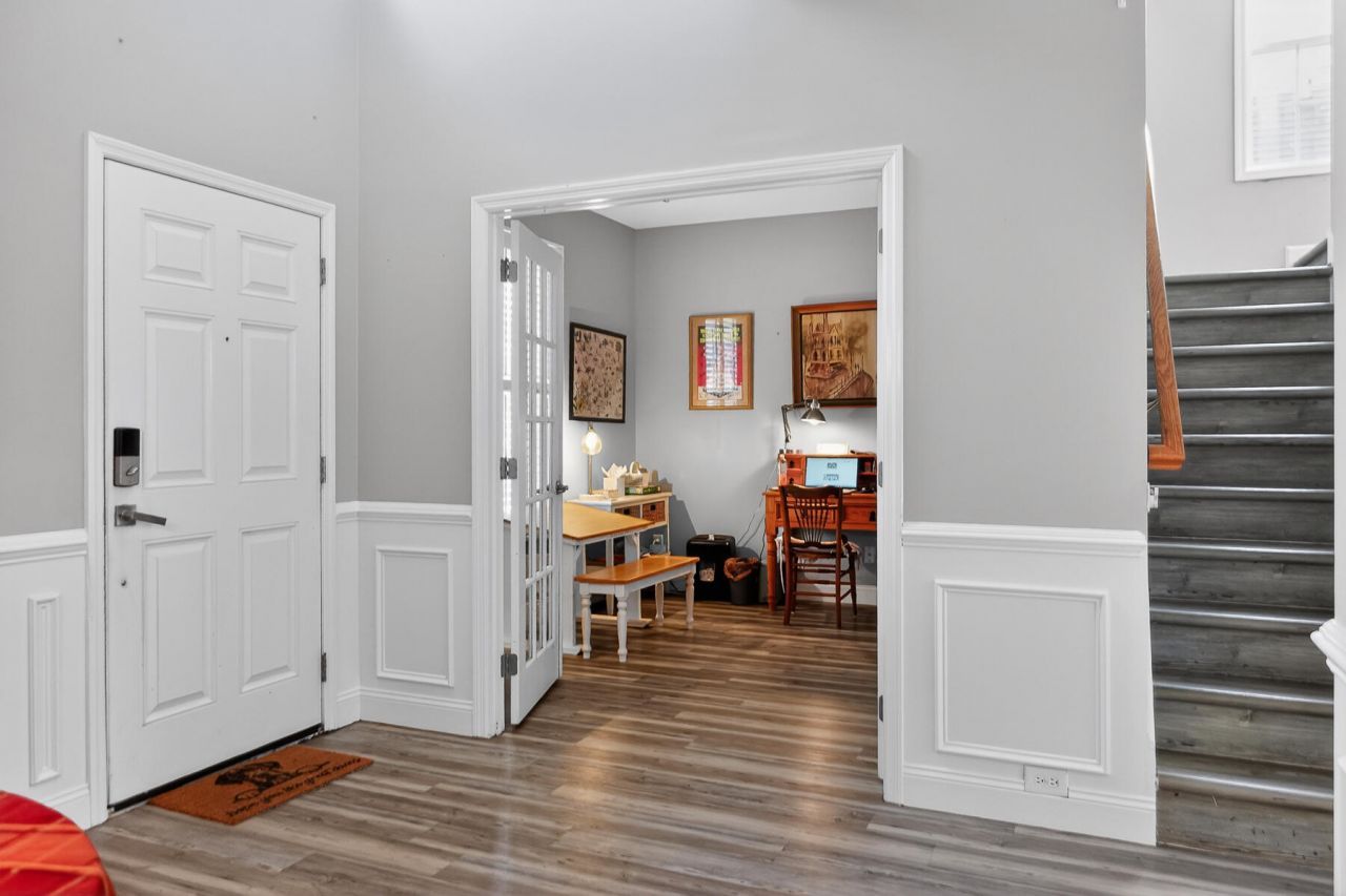 9430 Ayscough Road Photo 6