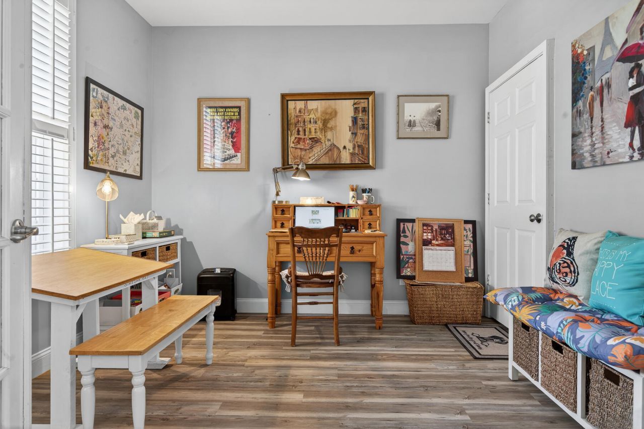 9430 Ayscough Road Photo 8