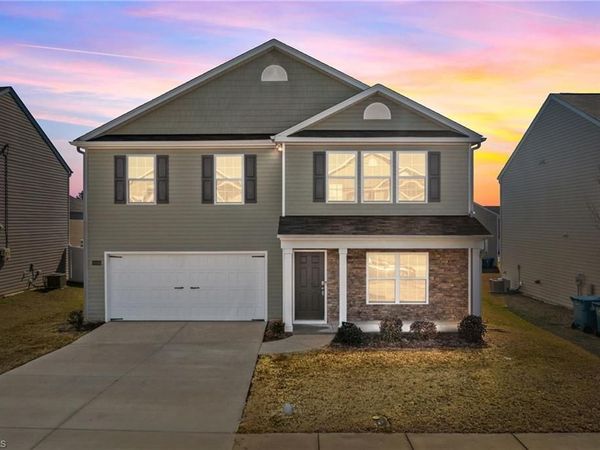 6884 Keeneland Drive , Whitsett, NC 27377