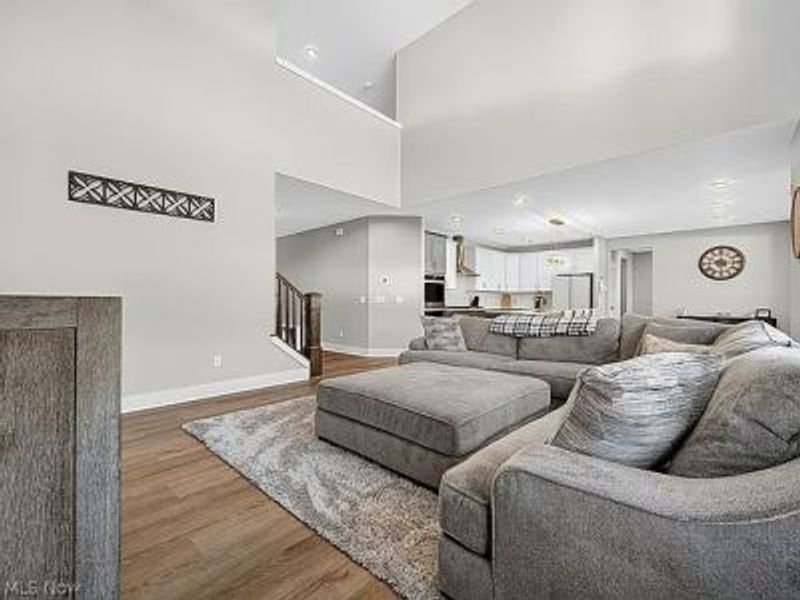 8960 Leatherleaf Drive, Columbia Station, OH 44028 Photo 4