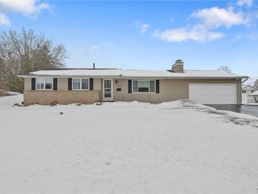 413 Volney Drive, Syracuse, NY 13212