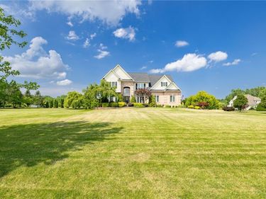 3 Chamber Valley Estates, Spencerport, NY 14559