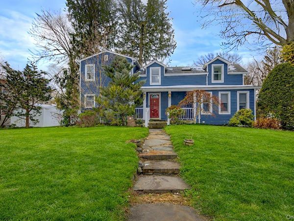 92 Valentine Avenue , Glen Cove, NY 11542