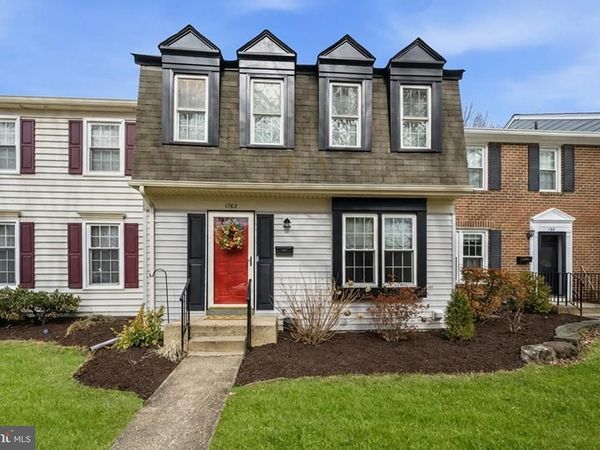 1762 LANG DRIVE, CROFTON, MD 21114