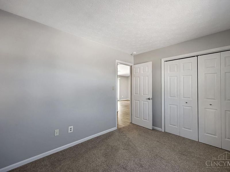 6352 Lakota Meadows Drive, Liberty Township, OH 45044 Photo 13