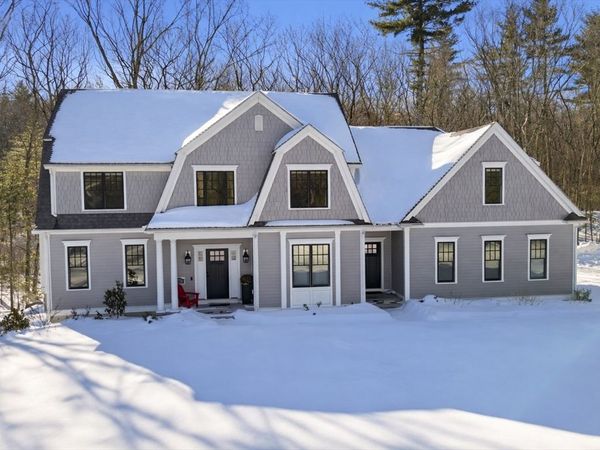 82 Chestnut Lane, Carlisle, MA 01741