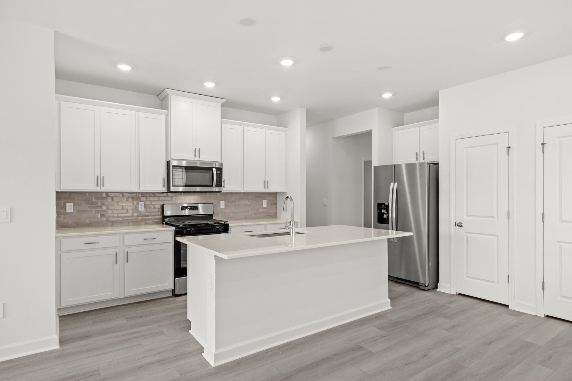 8213 Essence Dr. Photo 14