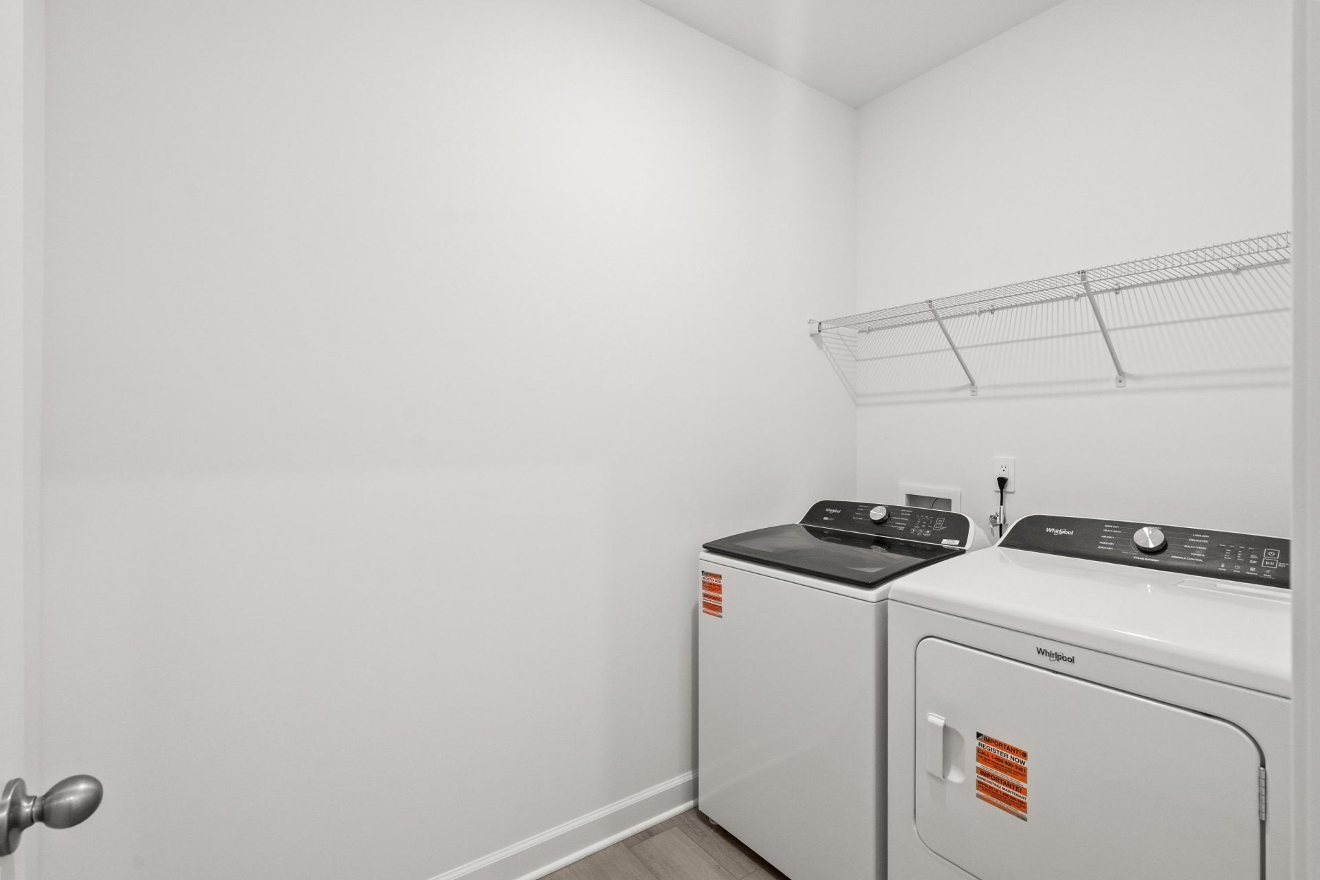 8213 Essence Dr. Photo 20