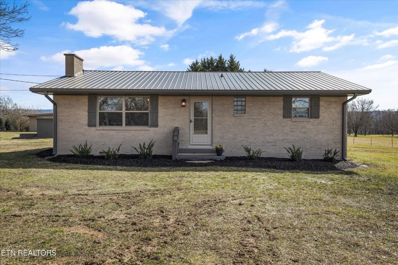 3138 Carpenters Grade Rd, Maryville, TN 37803 Main Photo