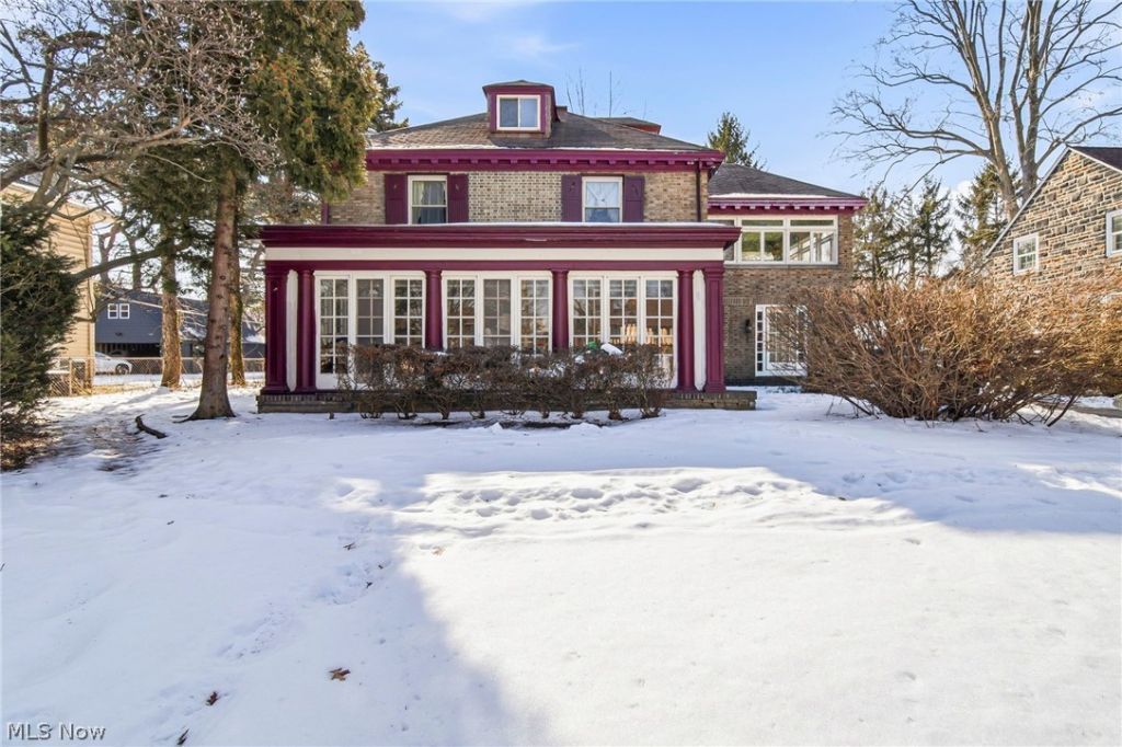 10111 Edgewater Drive, Cleveland, OH 44102 Main Photo