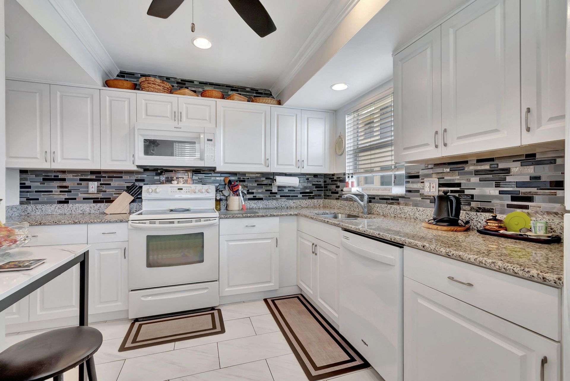 17 Colonial Club Drive, Unit 205, Boynton Beach, FL 33435 Photo