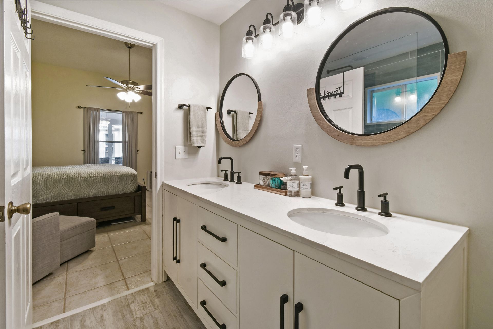 409 Woodview Circle, Palm Beach Gardens, FL 33418 Photo