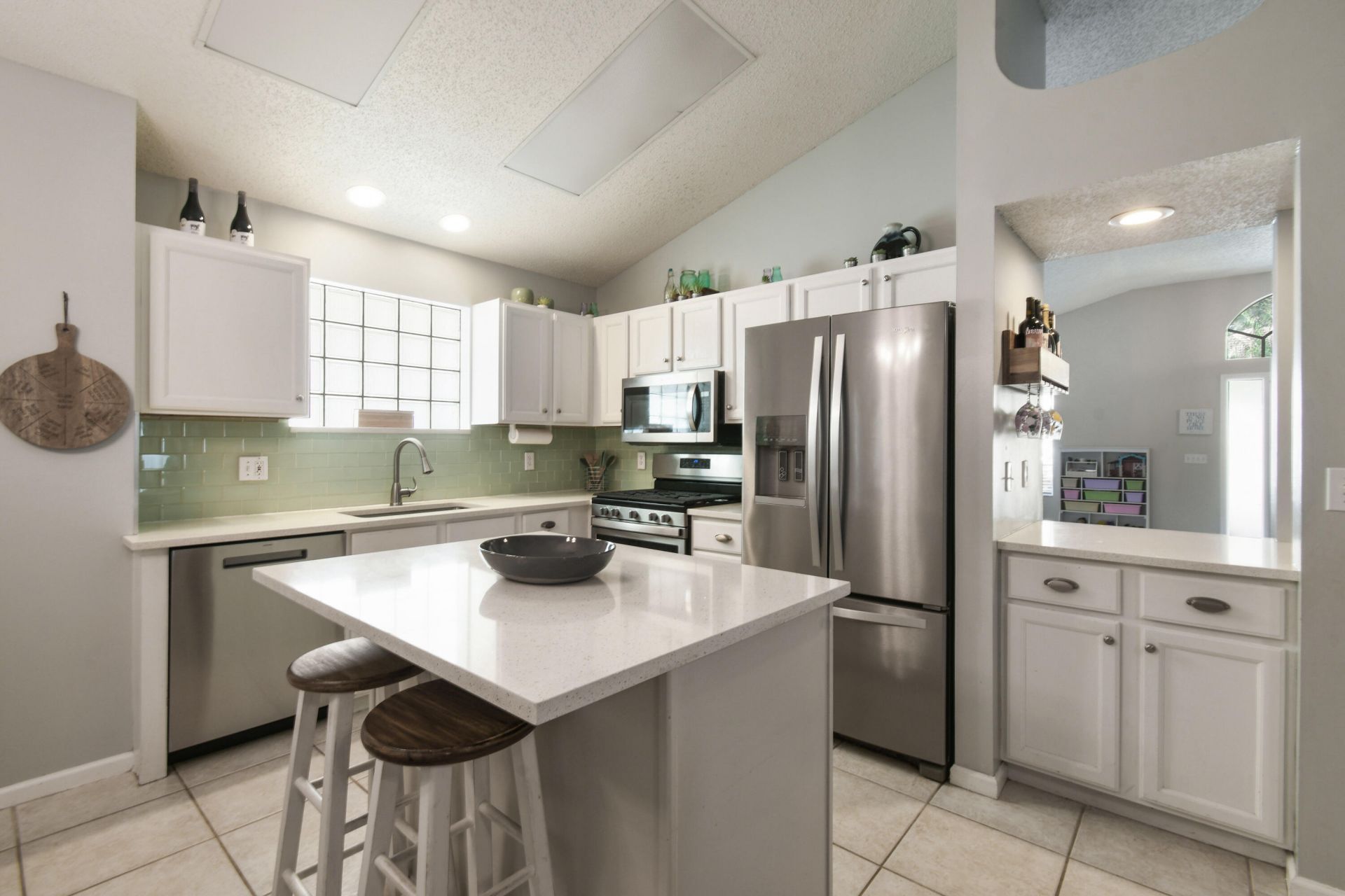 409 Woodview Circle, Palm Beach Gardens, FL 33418 Photo