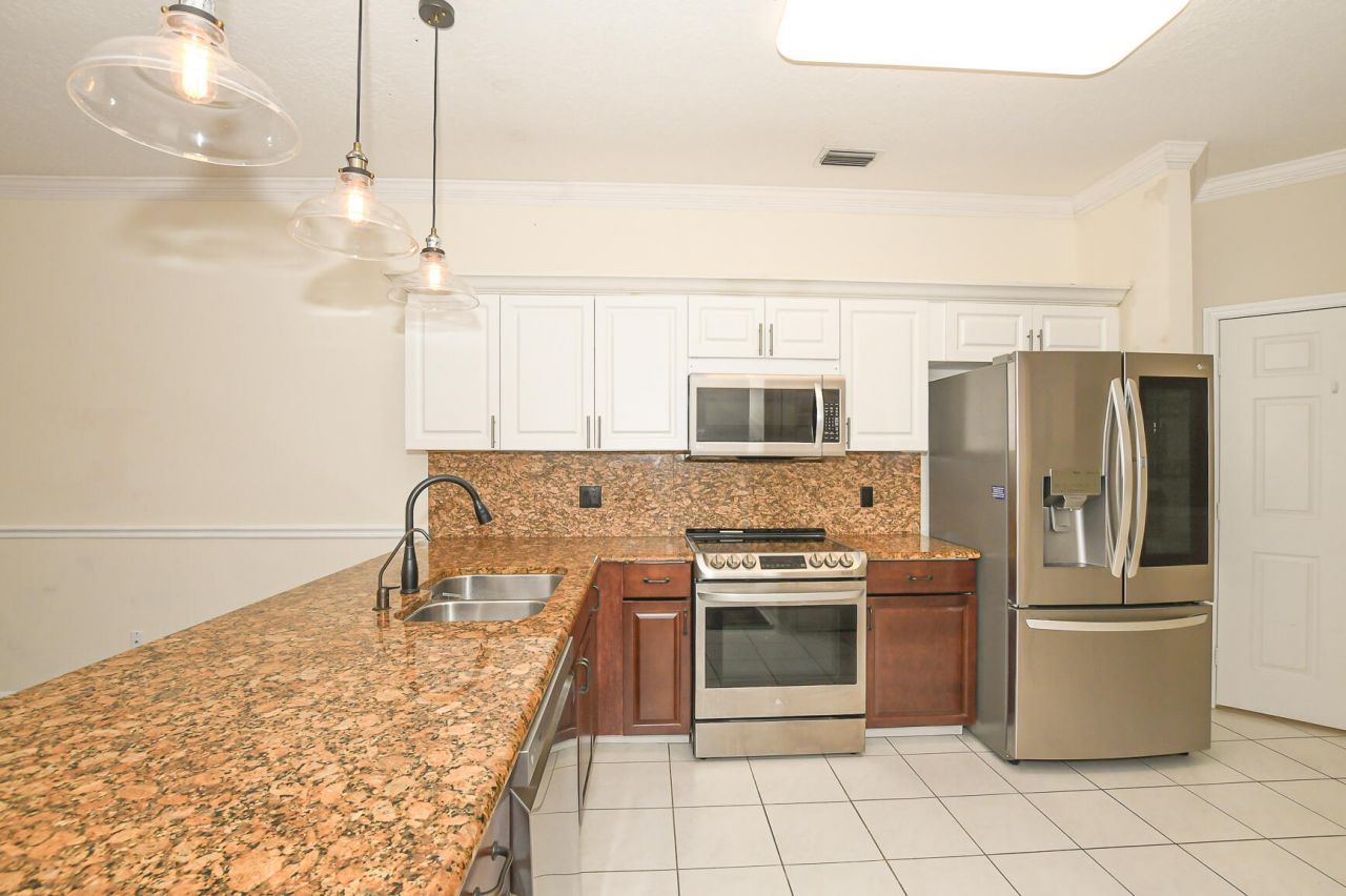 569 NW Cortina Lane, Port Saint Lucie, FL 34986 Photo
