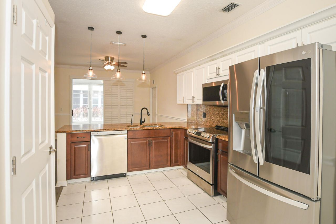 569 NW Cortina Lane, Port Saint Lucie, FL 34986 Photo