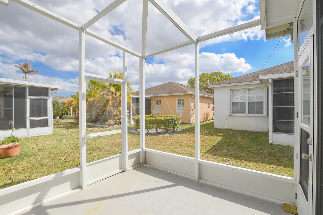 569 NW Cortina Lane, Port Saint Lucie, FL 34986 Photo
