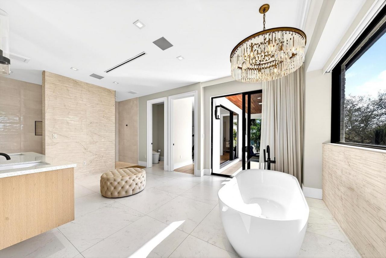 1520 SE 10th Street, Fort Lauderdale, FL 33316 Photo