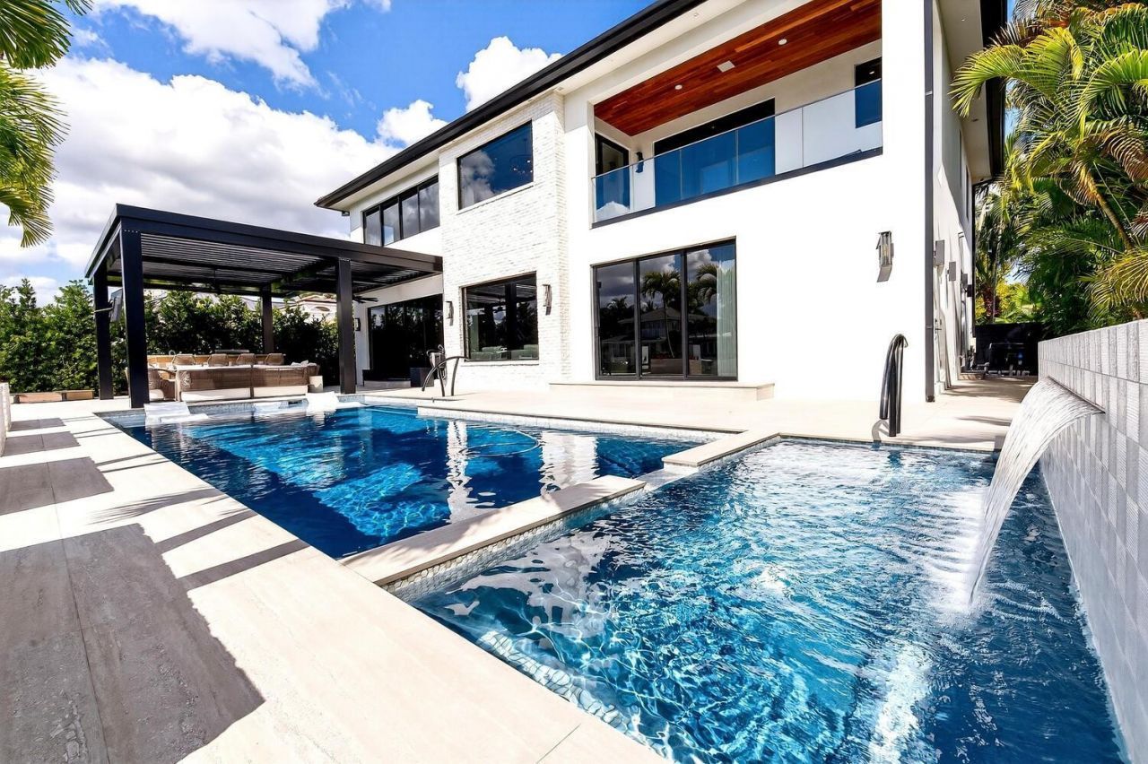 1520 SE 10th Street, Fort Lauderdale, FL 33316 Photo