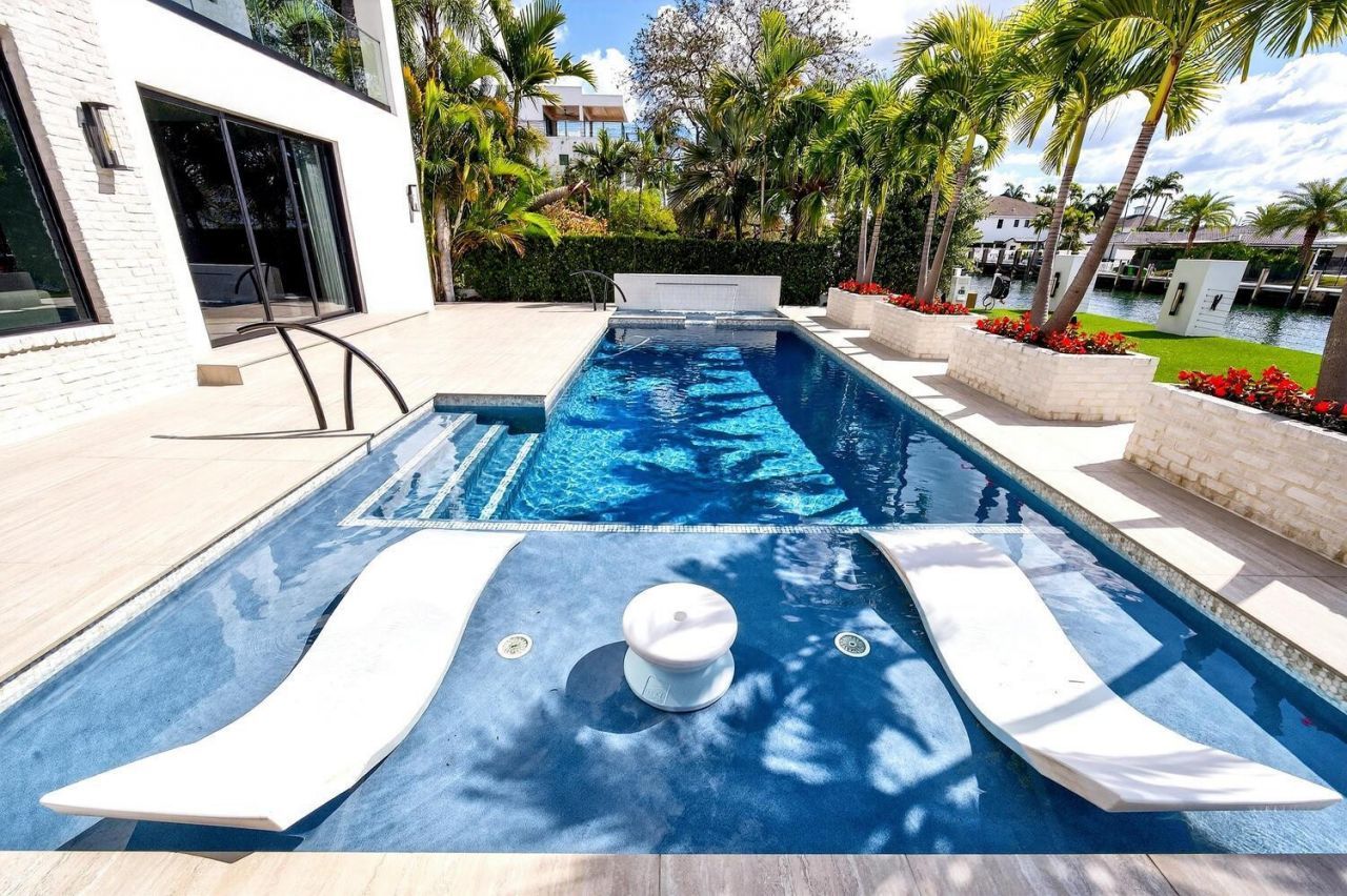 1520 SE 10th Street, Fort Lauderdale, FL 33316 Photo