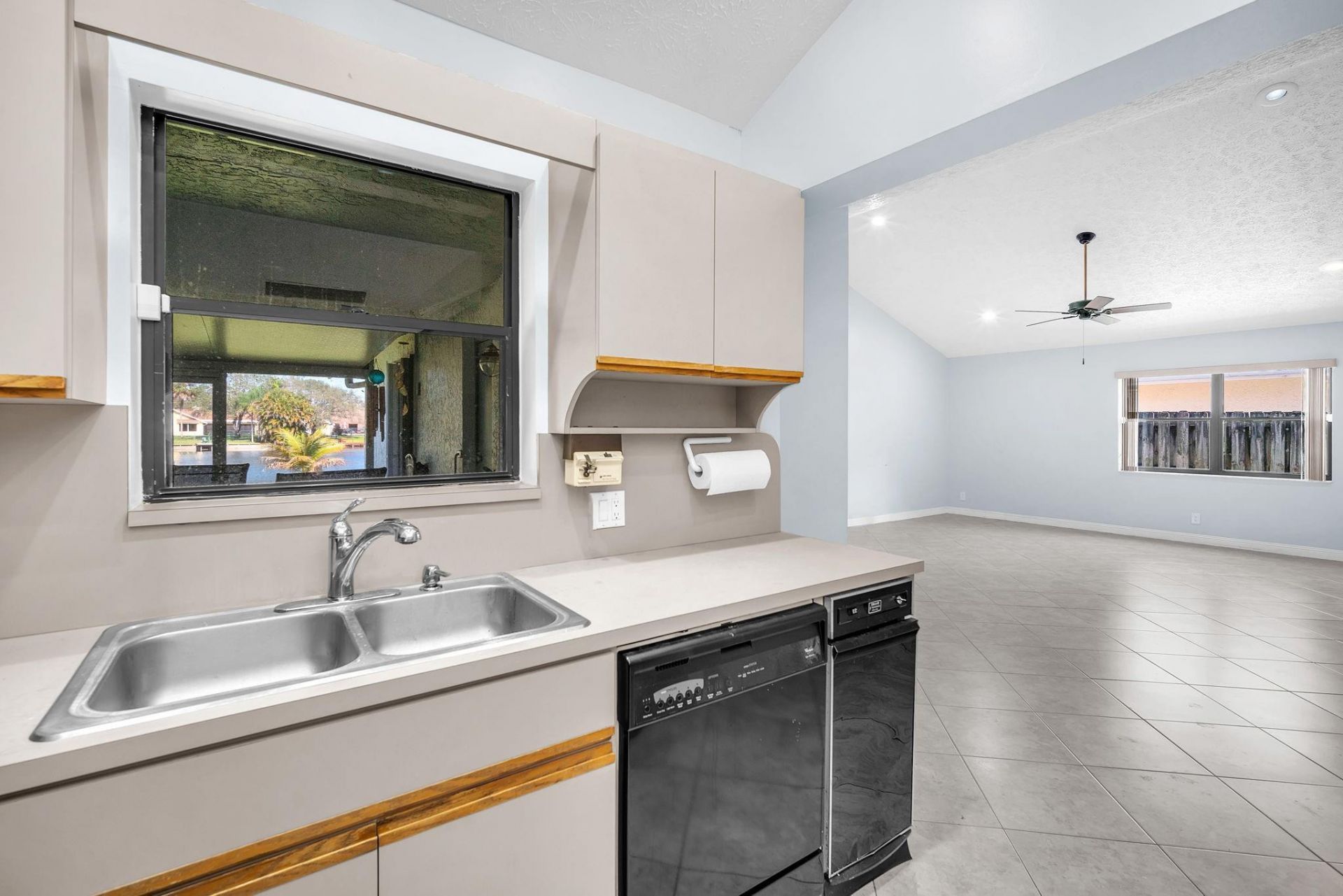 8411 SW 57th Street, Davie, FL 33328 Photo