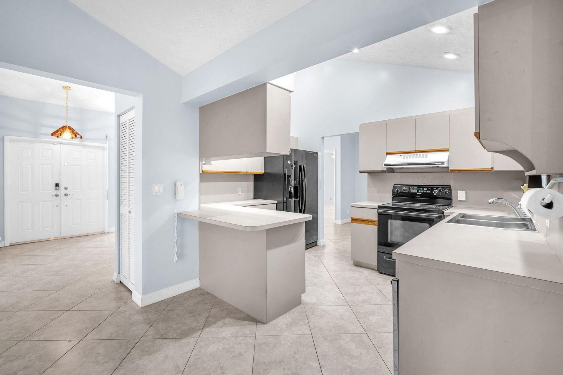 8411 SW 57th Street, Davie, FL 33328 Photo