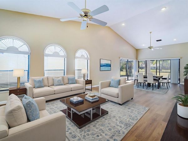 7004 GOLF POINTE CIR, Tamarac, FL 33321