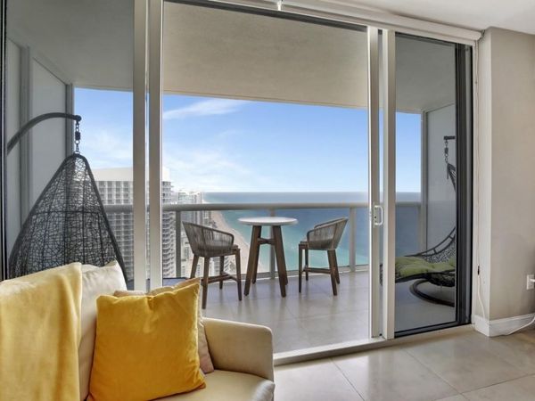 1830 S Ocean Boulevard, Unit 4612, Hallandale Beach, FL 33009