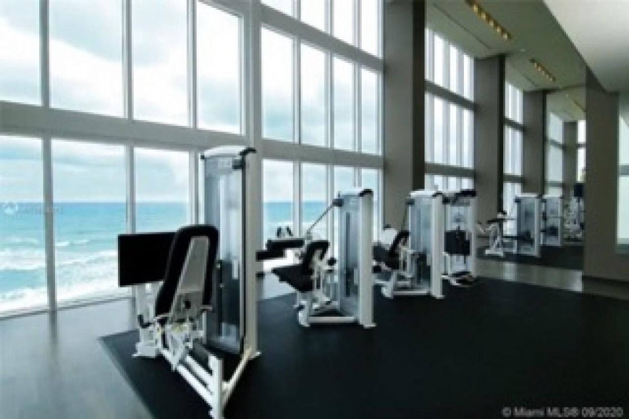 1830 S Ocean Boulevard, Unit 4612, Hallandale Beach, FL 33009 Photo