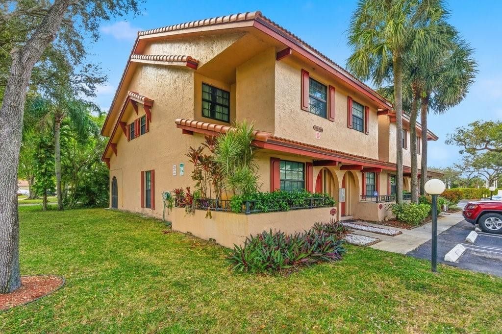 10900 W Sample Rd, Coral Springs, FL 33065 Photo